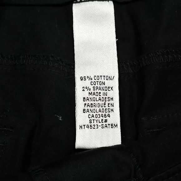 Revolution by Ricki's Shorts Women's Size 12 Trouser Cut Dark Wash Pockets - Picture 6 of 6